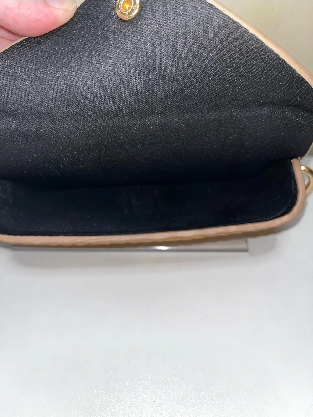 Unknown woven sunglasses